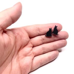 Plastic Resin Black Cat Stud Earrings